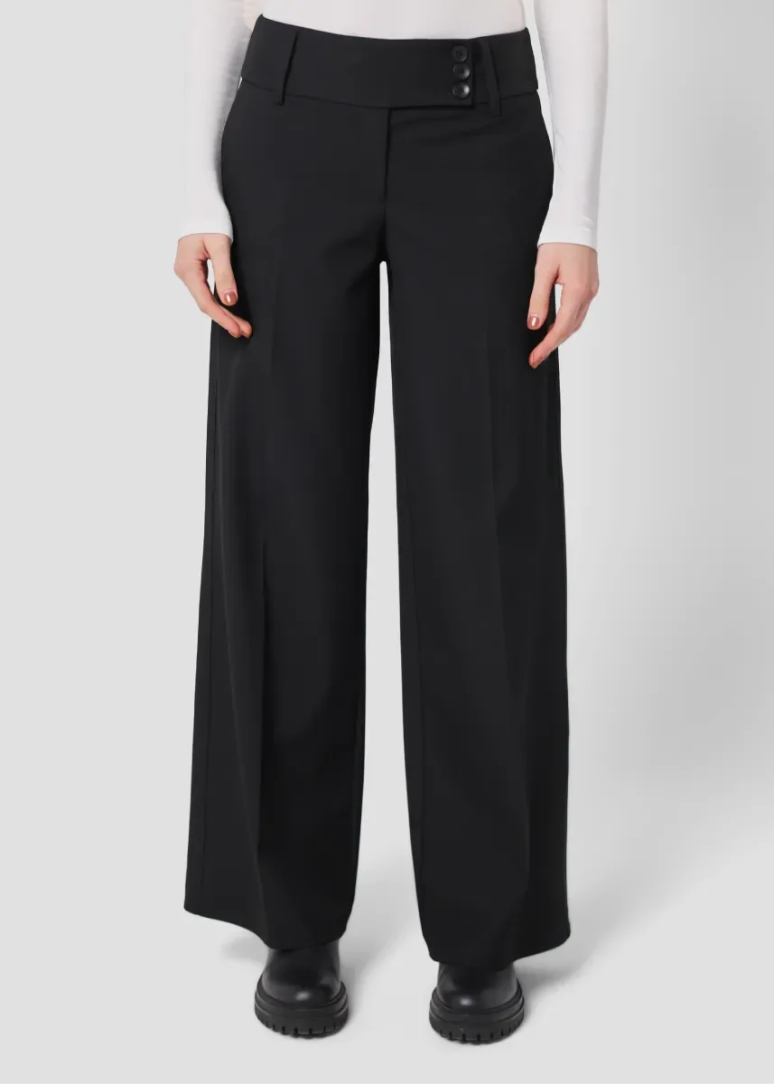Low-rise Trousers - chapters.