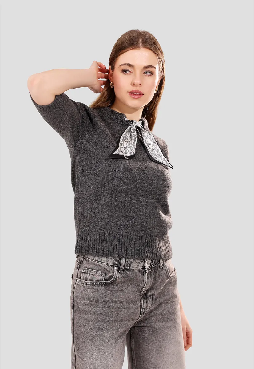 Scarf Short-sleeve Jumper