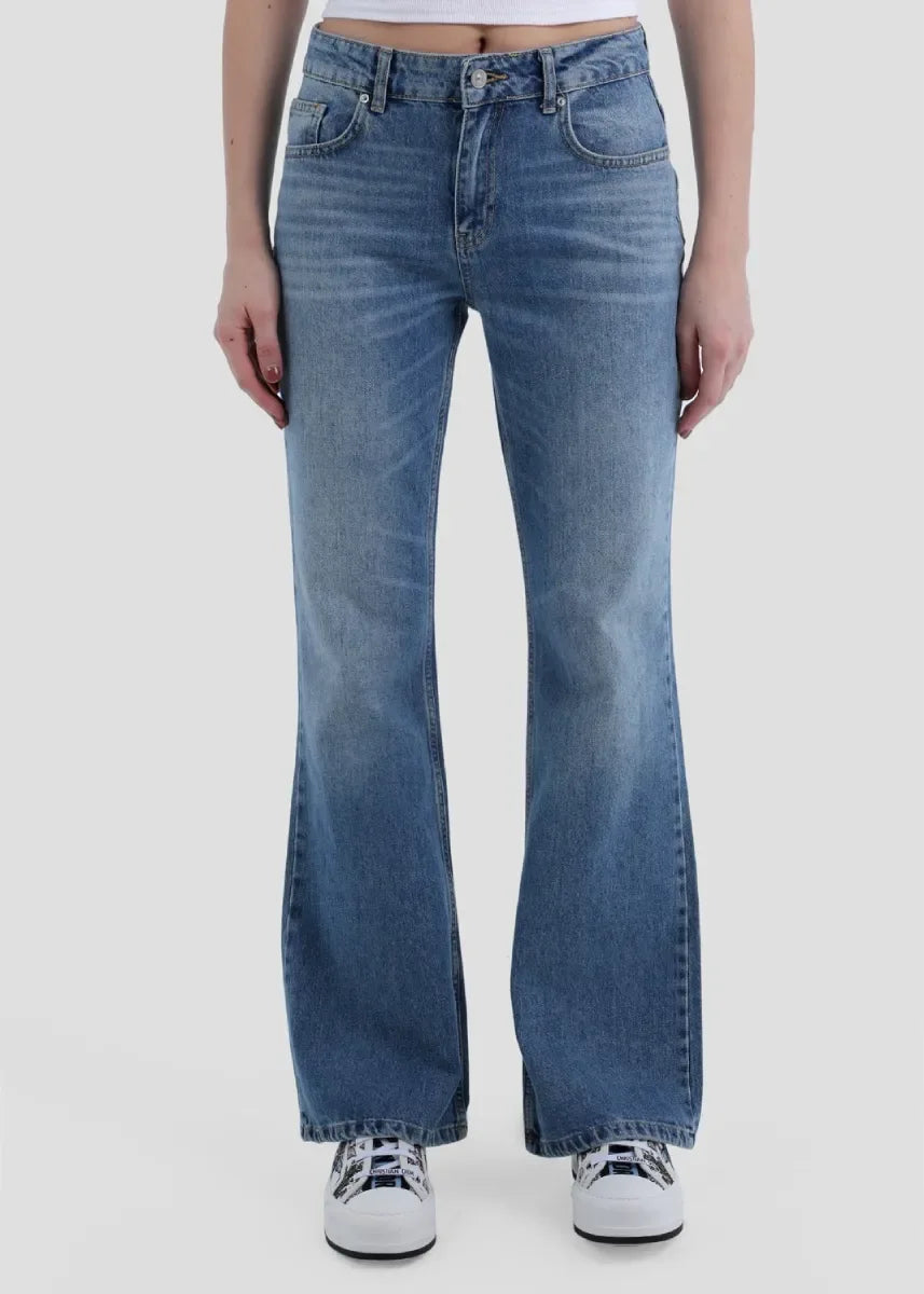 Flare Jeans - chapters.