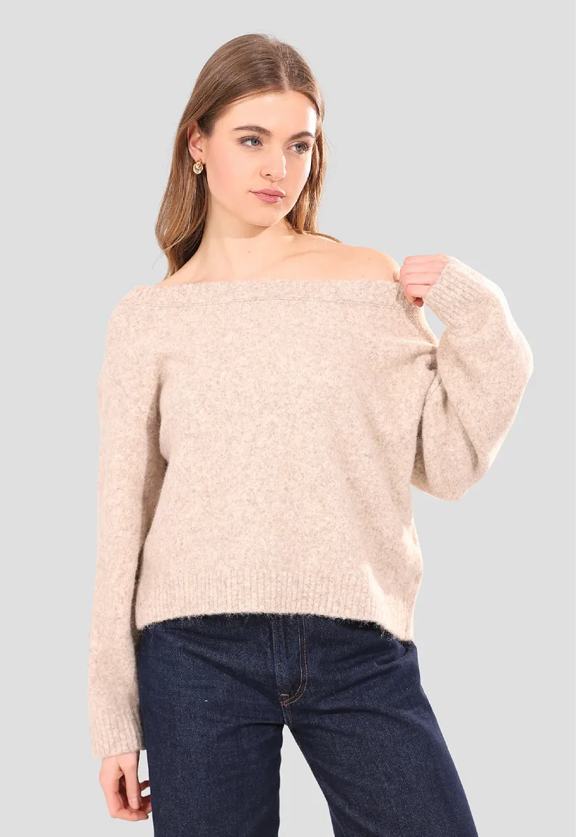 Off-shoulder Jumper